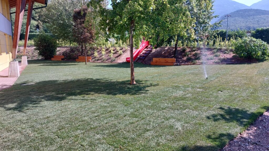 nuovo giardino Chiesa